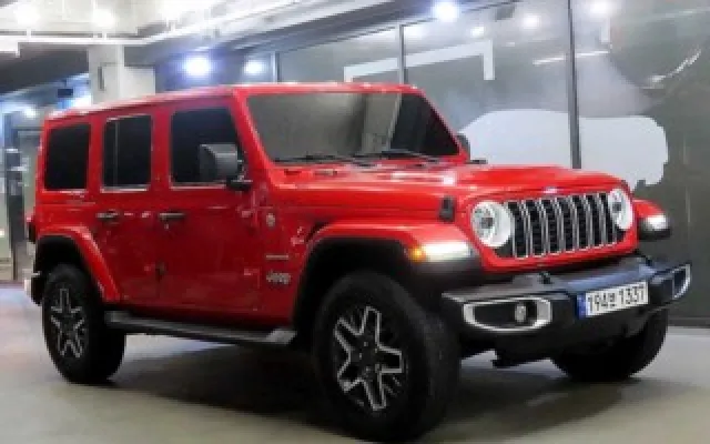 랭글러 (JL) 2.0 사하라 4도어 지프 2024년 07월 67,566km